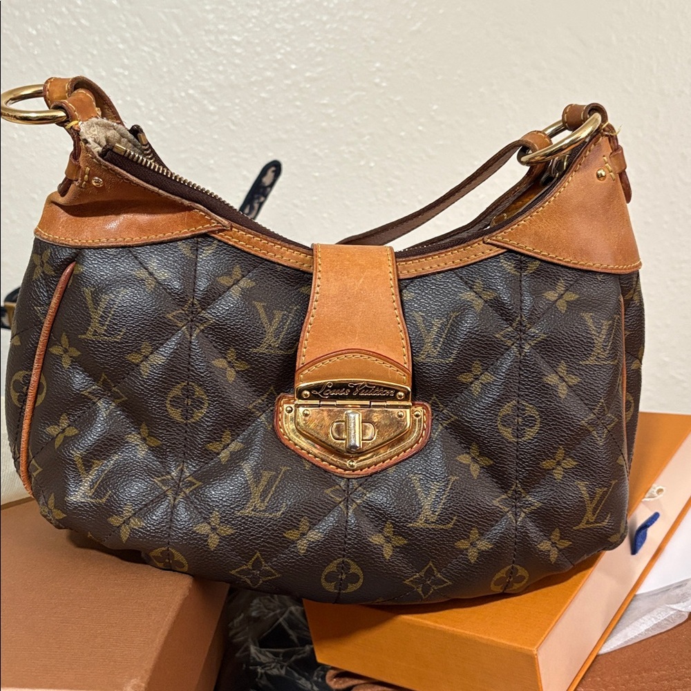 Louis Vuitton Etoile City PM